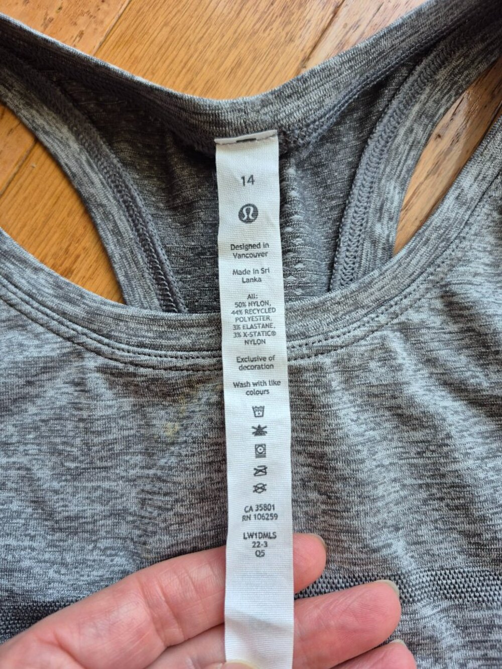 Lululemon Swiftly Tech Racerback 14 - Picture 4 of 7